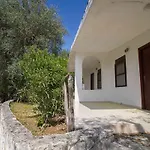 Village Valle D'oro * San Menaio
