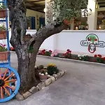 Village Valle D'oro Tatil parkı San Menaio