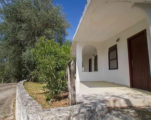 Village Valle D'oro * San Menaio